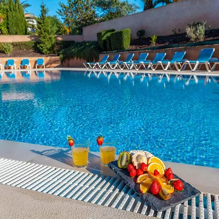 Townhouse In Albufeira Near Stunning Beaches *