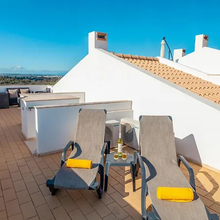 Holiday home Incredible Townhouse W Pool, Albufeira