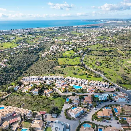 Ferienhaus Townhouse In Albufeira Near Stunning Beaches